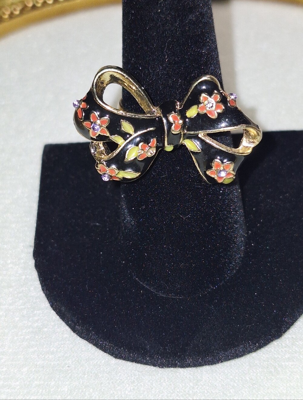 Gold Bow Floral Enamel Ring